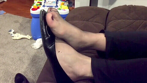 480px x 270px - Smelly Nylon Feet Joi, Sniffing Pantyhose Feet Lesbians - Videosection.com