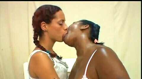 Black Lesbians Sloppy Kissing - Mfx, Brazil Mfx Vomit Kissing - Videosection.com